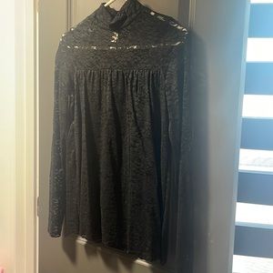 Black roper long sleeve lace top